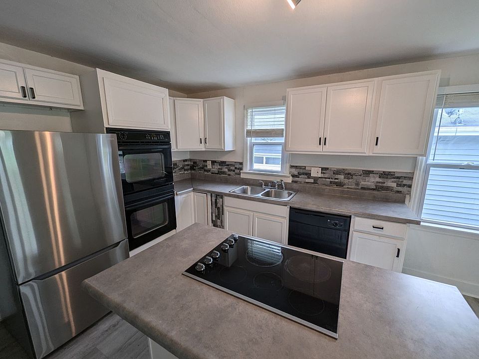 1st image of 4238 Ravenwood Ave