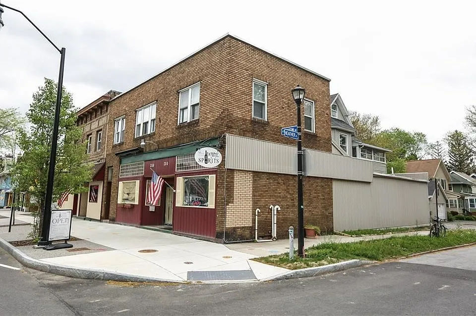 258 N Winton Rd #2