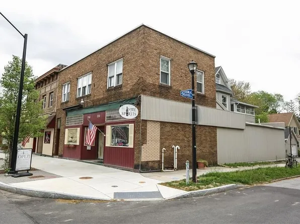 258 N Winton Rd Unit 2, Rochester, NY 14610