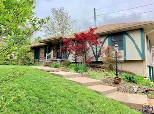 6855 SW 40th St, Topeka, KS 66610