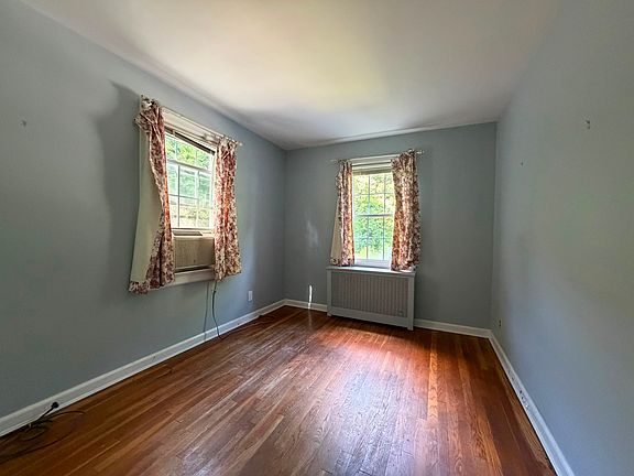 5th image of 122 Camp Hill Rd
