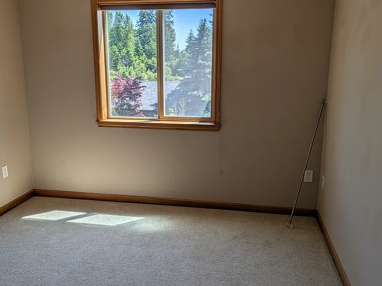 2311 NE Grandhaven St — Photo 11