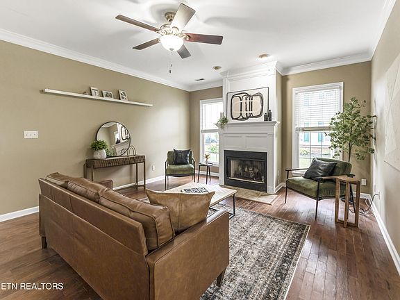 4th image of 635 Hirst Cir