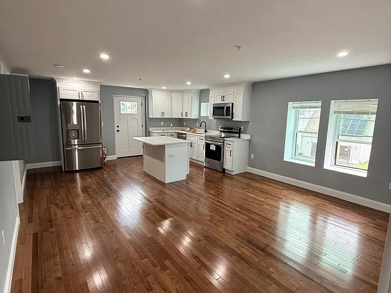 4 Neponset St #6 — Photo 2