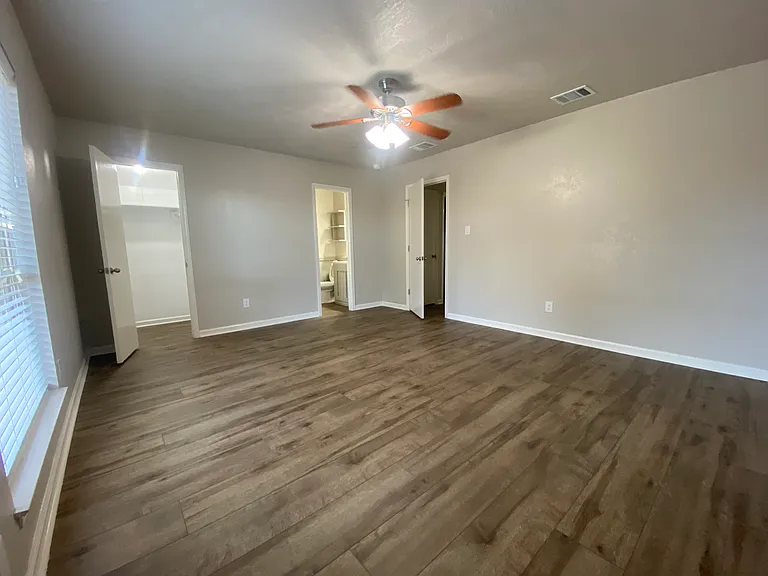 3714 Lasalle Dr — Photo 6
