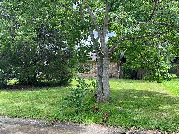 2nd image of 4904 Huntington Dr
