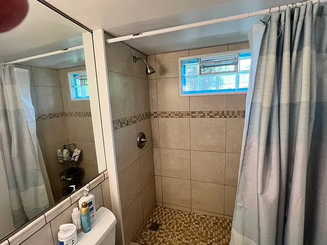 2221 Center Ave #A — Photo 7