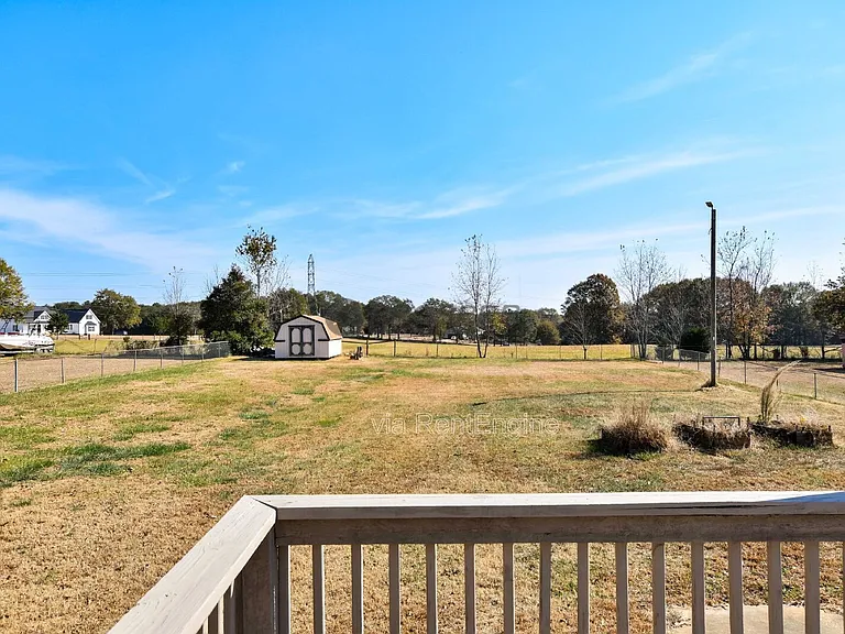 1082 Hampton Rd — Photo 37