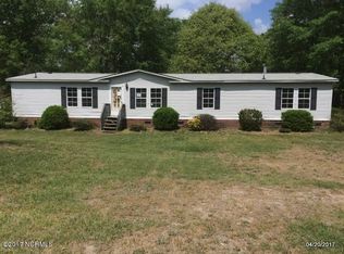 215 Chapel Ridge Rd, Richlands, NC 28574