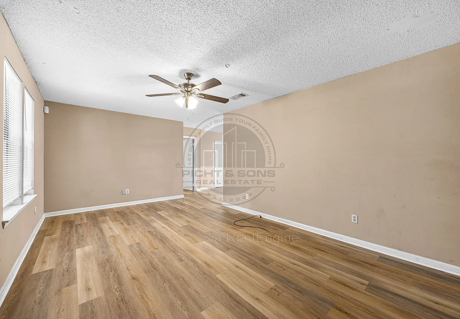 4 bed, 2.0 bath, 1266 sqft, $1,800 — Photo 3