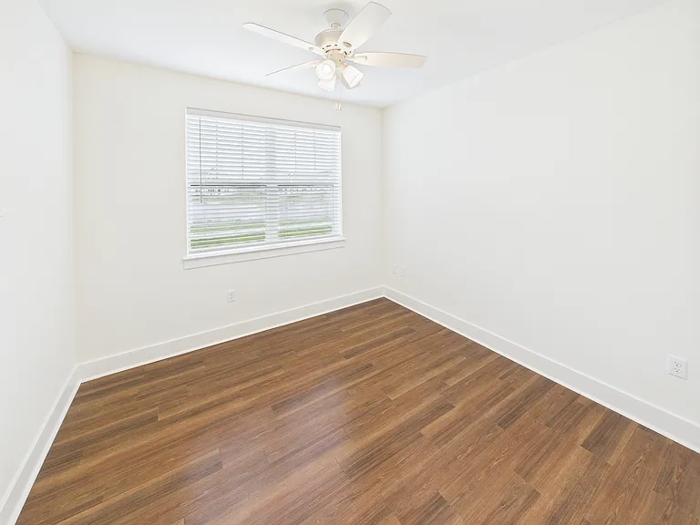 370 Arsdale Ave #28-104 — Photo 6