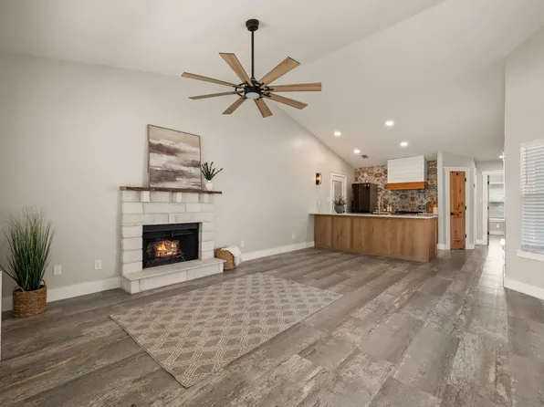 4620 Baytree Dr, Fort Worth, TX 76137