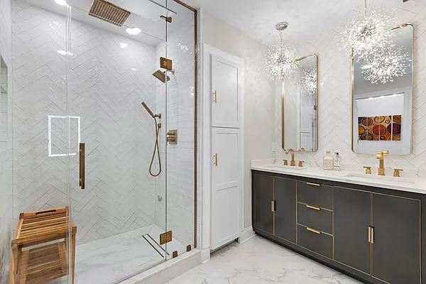 Sold by Christie's International Real Estate Group | media 16