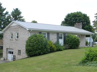 728 Lincoln Ave, Marion, VA 24354