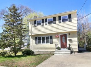 115 Glenellen Rd, West Roxbury, MA 02132