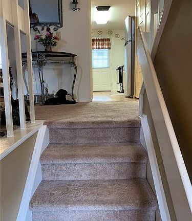 5th image of 309 Grenadier Dr