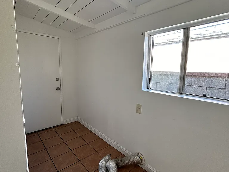 9227 Mallison Ave #1/2 — Photo 7