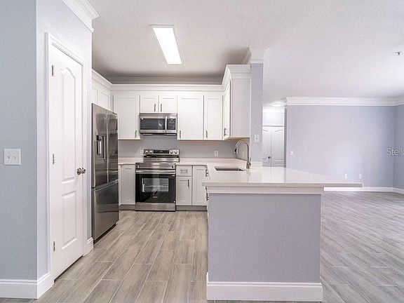 4th image of 8842 VILLA VIEW CIRCLE #106