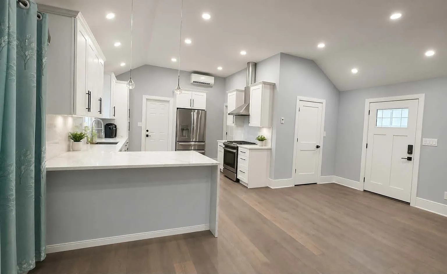 3 bed, 1950 sqft, $4,000 — Photo 2