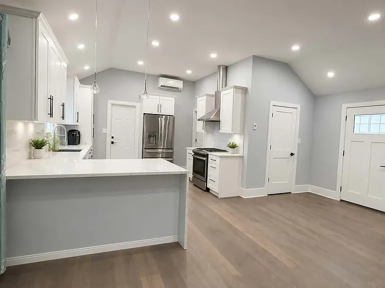 220 S Alleghany Ave #1 — Photo 2