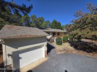 102 Thistle Lane, West End, NC 27376