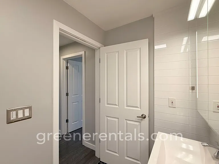 2210 Tolmie Ave #C-1 — Photo 23