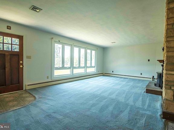 5th image of 1520 Vesta Dr