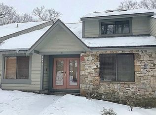 1934 S Ridge Pl, Hidden Valley, PA 15502