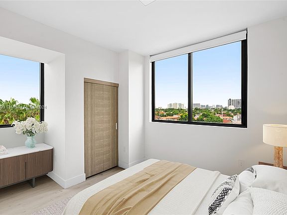 4th image of 1501 NW 32nd Ave #2