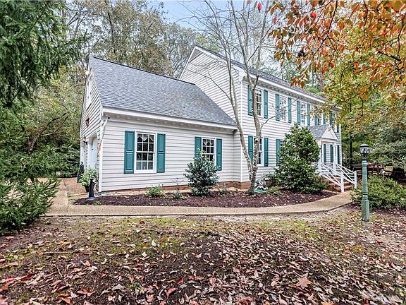 2nd image of 7 Waterford Ct