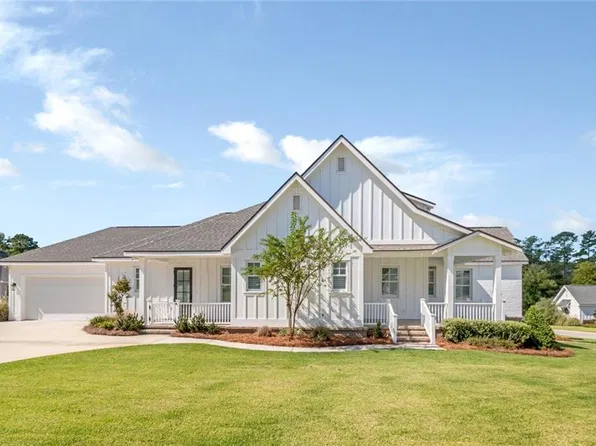 887 Geranium Dr, Fairhope, AL 36532