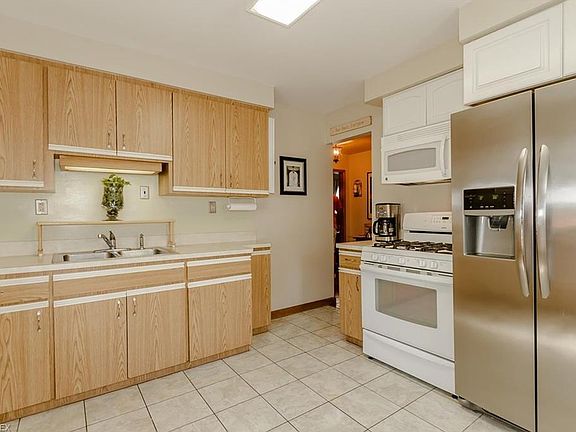 5th image of 34912 Beach Park Ave