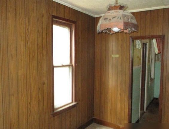 3rd image of 5827 Portage Ave