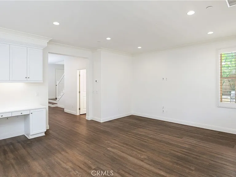 37 Larkfield — Photo 15