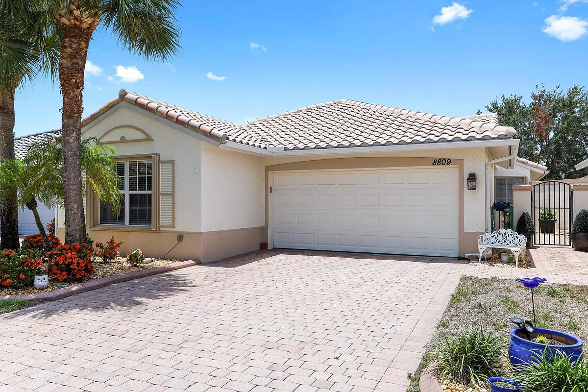 Photo 2 of 17 - 8809 Cascades Isle Blvd - Estero, FL Building Photo - 8809 Cascades Isle Blvd