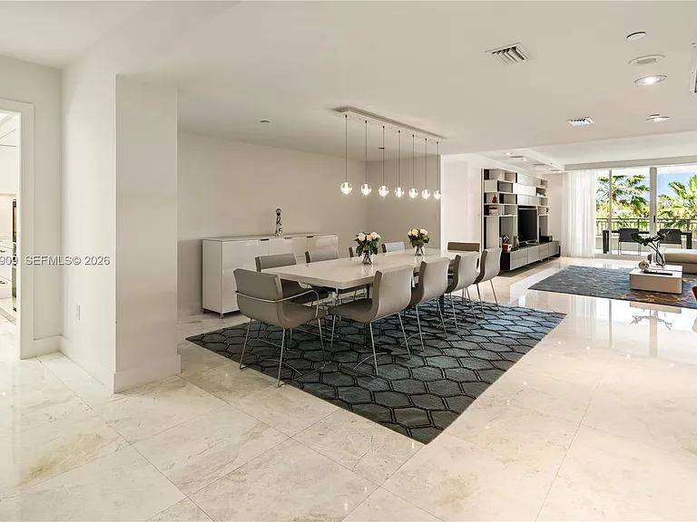 765 Crandon Blvd #306 — Photo 13