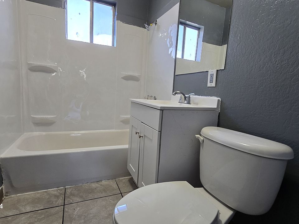 1st image of 2883 Wheelwright Dr APT B