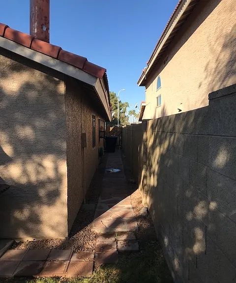 1131 N Carriage Ln — Photo 26