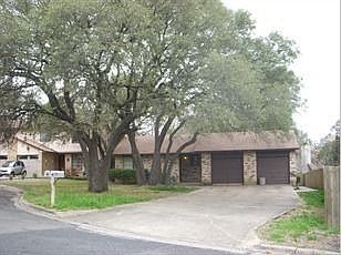 1st image of 7102 Woodhue Ct