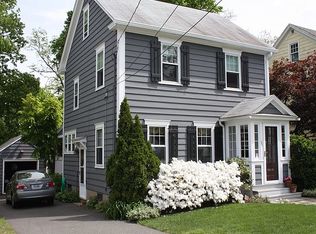 65 Moody Ave, Fairfield, CT 06825