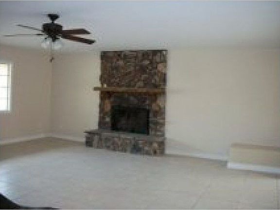 5th image of 17060 Crestview Dr
