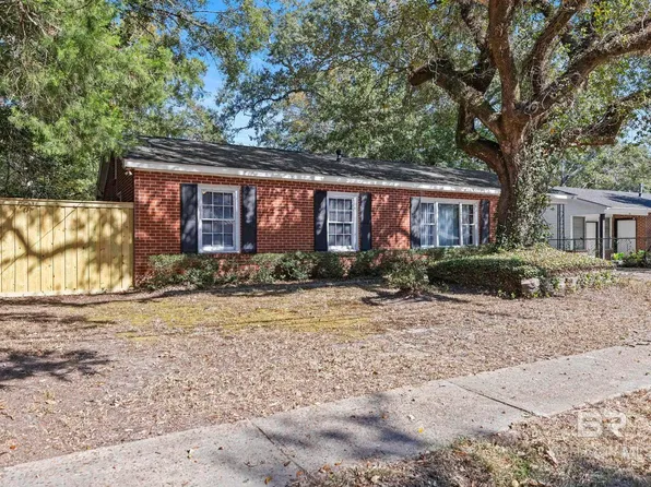 2360 Vermillion Dr, Mobile, AL 36605
