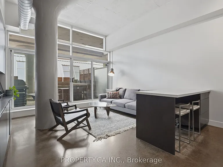 233 Carlaw Ave #325 — Photo 8
