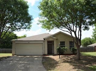 241 Buffalo Dr, Glenn Heights, TX 75154