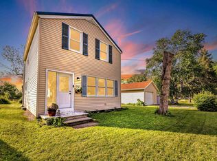 1421 Bismarck St, Green Bay, WI 54301