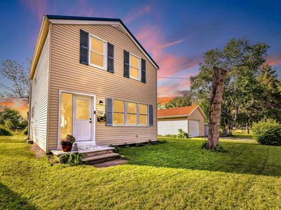 1421 Bismarck St, Green Bay, WI, 54301