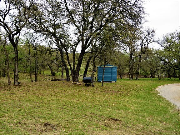 3rd image of 4631 Tamarack Dr