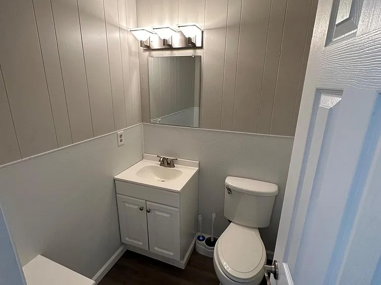 8580 Ocean Hwy W #3 — Photo 7
