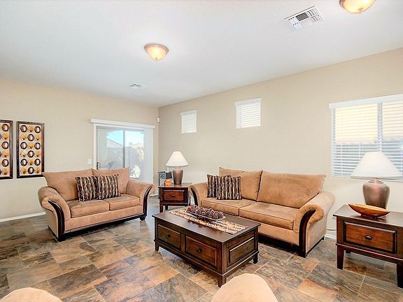 5th image of 900 W Broadway Ave Unit 9