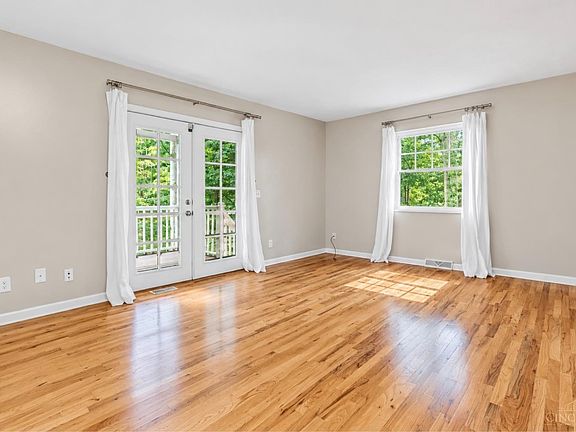 4th image of 1207 Isis Ave #B